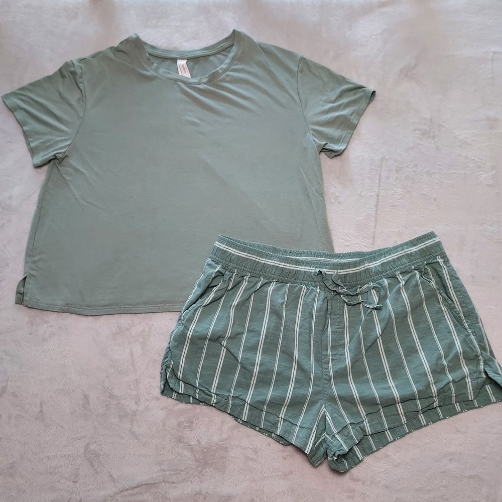 Auden Sage Green Pajama Set Short Sleeve Top Striped Shorts L Loungewear